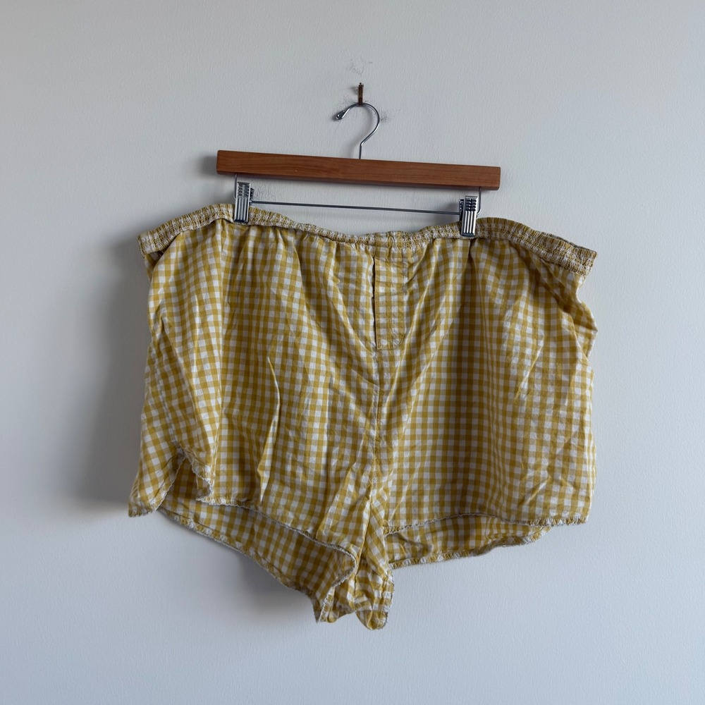 Anthropologie Dolphin Yellow Plaid Boxer Shorts Size XL